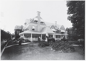 Image of the Hershey home at 222 South Queen Street. It was demolished in 1951.